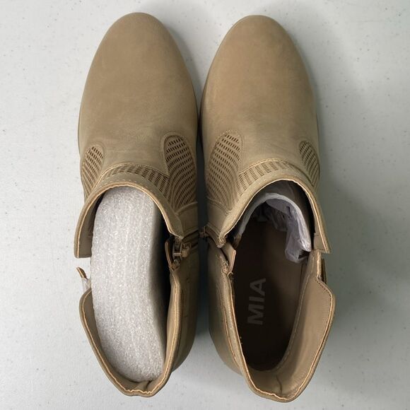 Mia Katrine Perforated Low Stack Heel Vegan Ankle Bootie Strap Buckle Size Zip - Picture 7 of 14